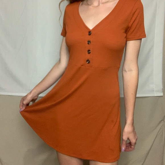 Orange dress - Picture 2 of 3